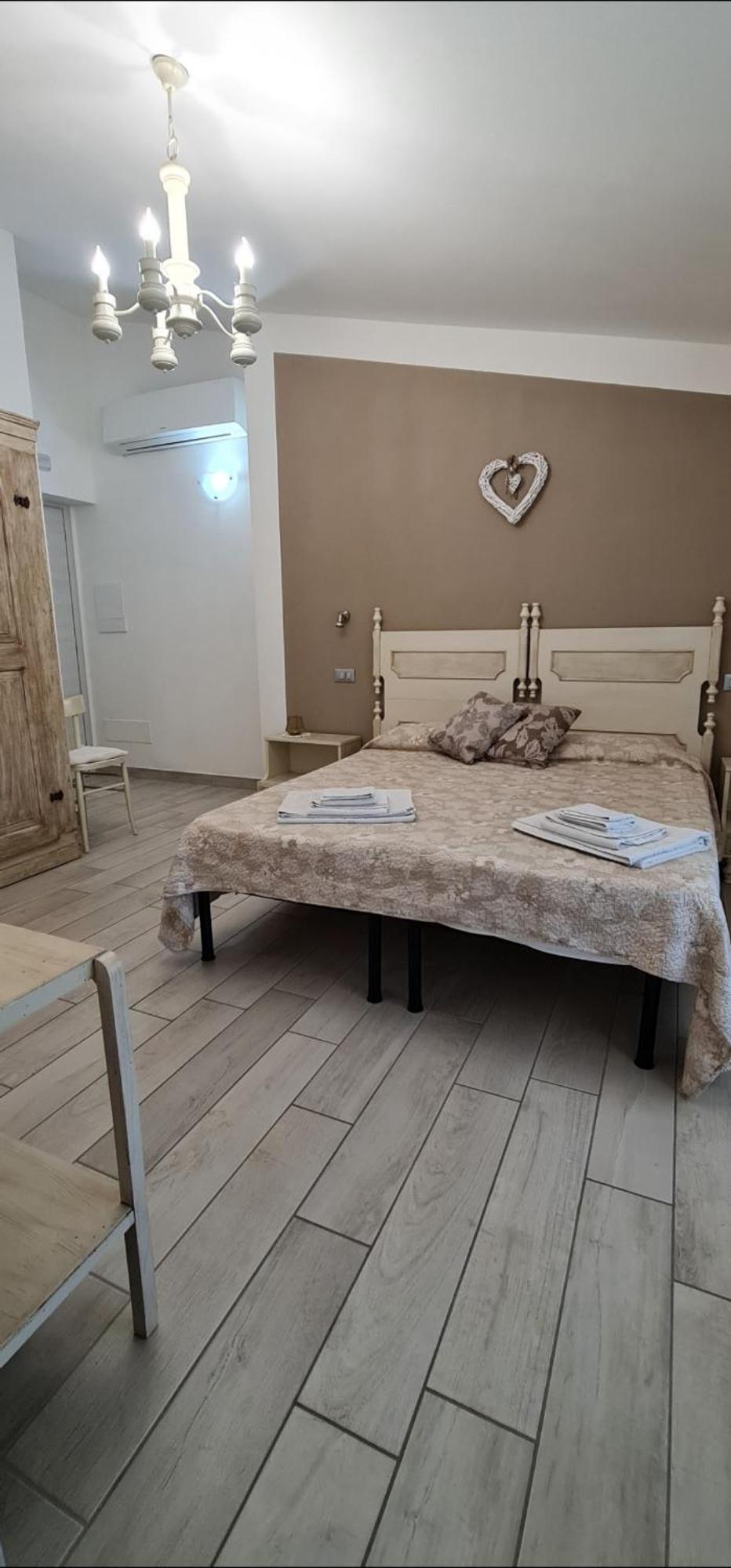 Quarantotto B&B Raffa Eksteriør bilde